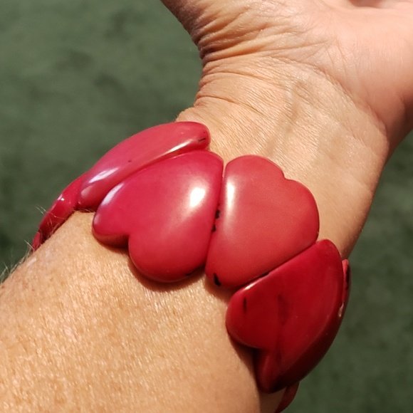 Pink Heart Shaped Tagua Bracelet - Picture 3 of 4